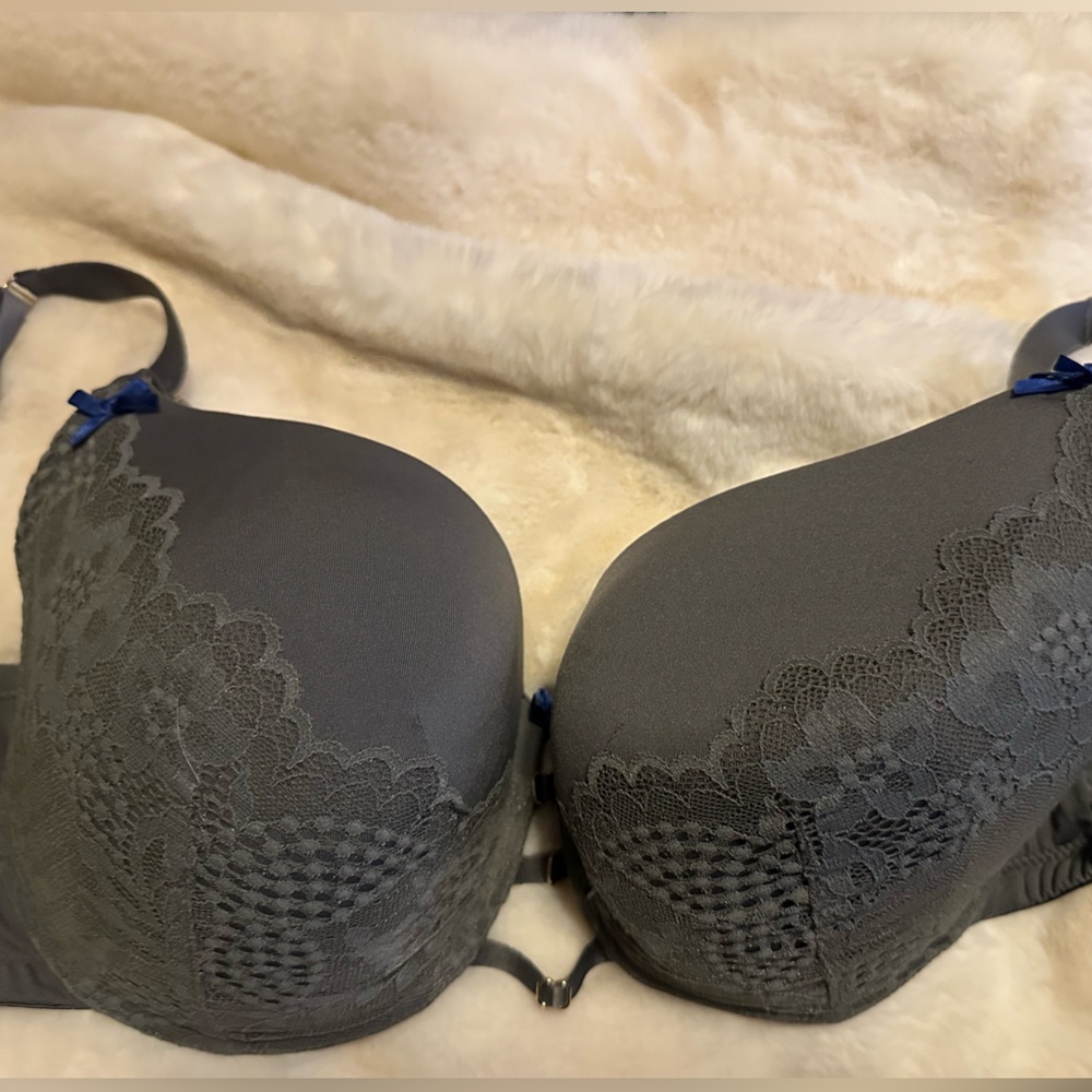 Lane Bryant Cacique Boost Balconette Bra Size 42DDD